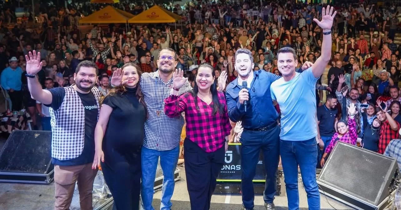 Presidente-da-OAB-de-Juazeiro-do-Norte-e-alvo-de-criticas-apos-suposto-favorecimento-politico-em-evento-da-advocacia-aspect-ratio-40-21
