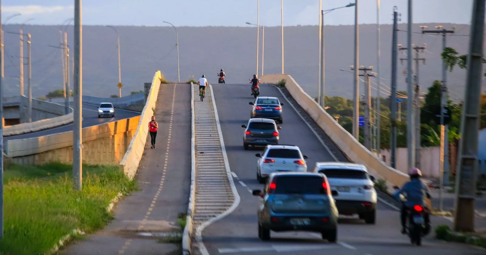 Mudanca-nos-semaforos-da-Leao-Sampaio-causa-engarrafamentos-aspect-ratio-40-21