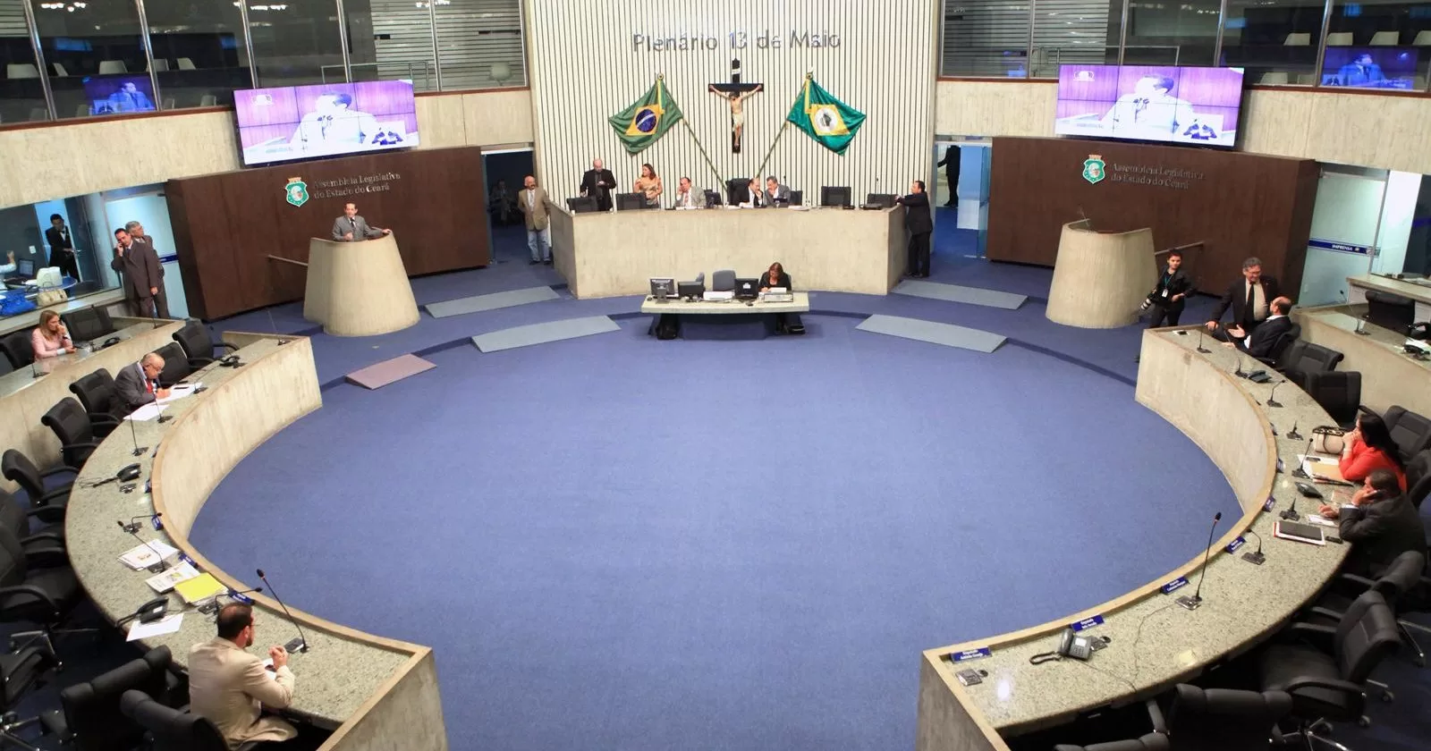Programa-da-ALECE-para-jovens-sera-implantado-no-Cariri-com-apoio-de-Davi-de-Raimundao-aspect-ratio-40-21