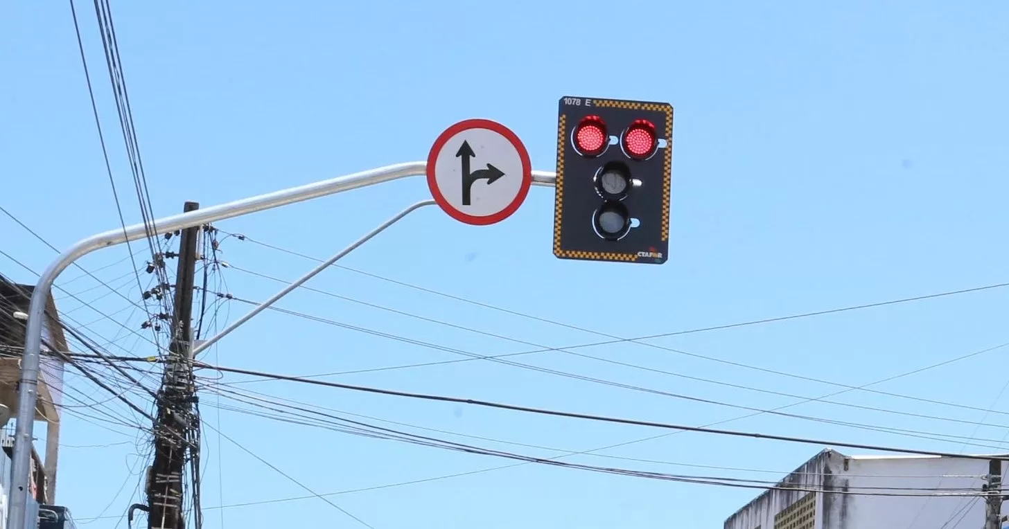 Detran-CE-reverte-alteracoes-em-semaforos-no-anel-viario-apos-reclamacoes-de-congestionamento-aspect-ratio-40-21