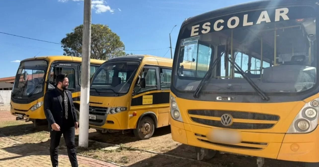 Vergonha-na-educacao-Ministerio-Publico-flagra-irregularidades-em-veiculos-escolares-de-Santana-do-Cariri-aspect-ratio-40-21