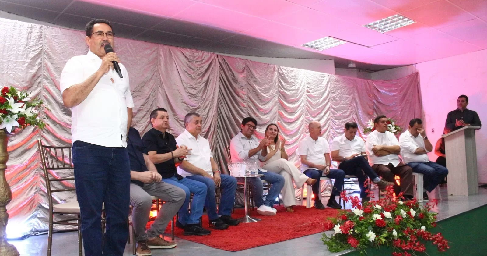 Assare-recebe-Encontro-de-Prefeitos-e-Liderancas-do-Cariri-Oeste-com-presenca-de-Moises-Braz-e-Jose-Guimaraes-aspect-ratio-40-21
