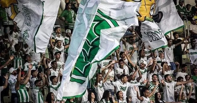Foto-capa-torcida-Icasa-aspect-ratio-40-21