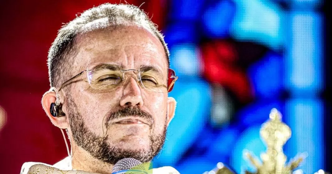 Padre-monteiro-confirmado-no-natal-de-rostos-2025-e-promete-noite-de-fe-em-missao-velha-aspect-ratio-40-21