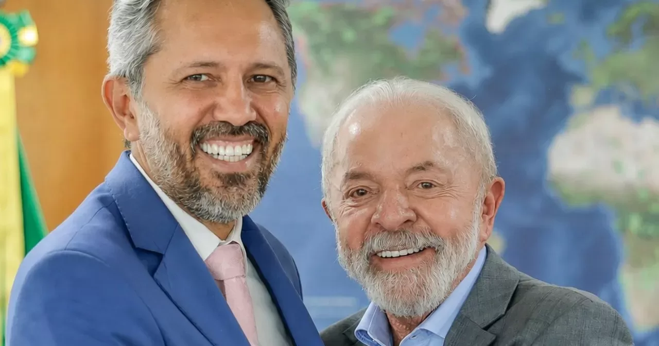 Lula-e-Elmano-aspect-ratio-40-21