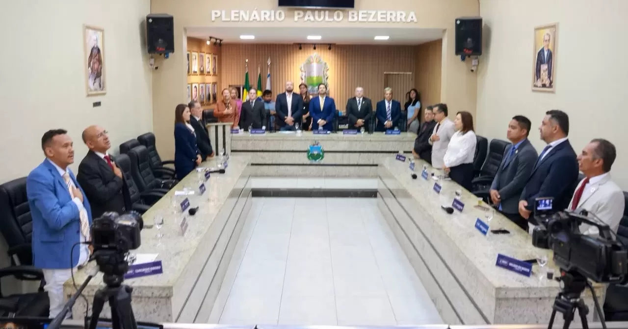 Em-Crato-6-materias-sao-aprovadas-e-4-titulos-de-cidadania-na-Camara-Municipal-aspect-ratio-40-21