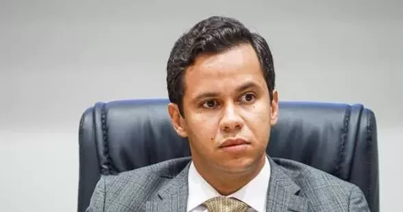 Felipe-Vasques-se-pronuncia-sobre-ser-alvo-de-operacao-da-PF-depois-de-um-dia-de-eleito-aspect-ratio-40-21