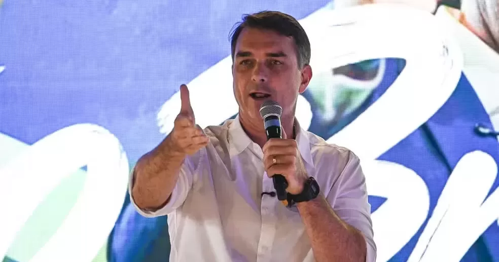 Flavio-Bolsonaro-anuncia-que-vai-pedir-anulacao-da-eleicao-apos-derrota-para-Lula-aspect-ratio-40-21