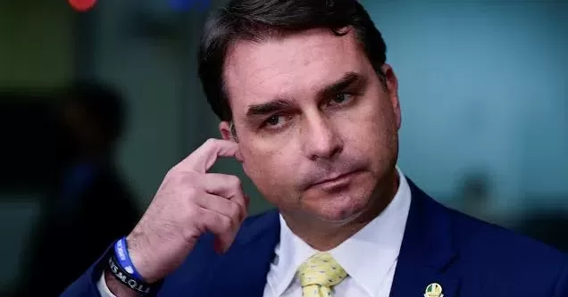 Flavio-Bolsonaro-aspect-ratio-40-21
