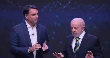 Primeiro-debate-presidencial-do-segundo-turno-e-marcado-por-ataques-e-provocacoes-entre-Lula-e-Flavio-Bolsonaro-aspect-ratio-40-21
